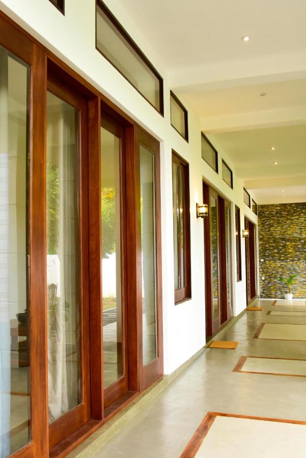 Hiru Lagoon Negombo Exterior foto