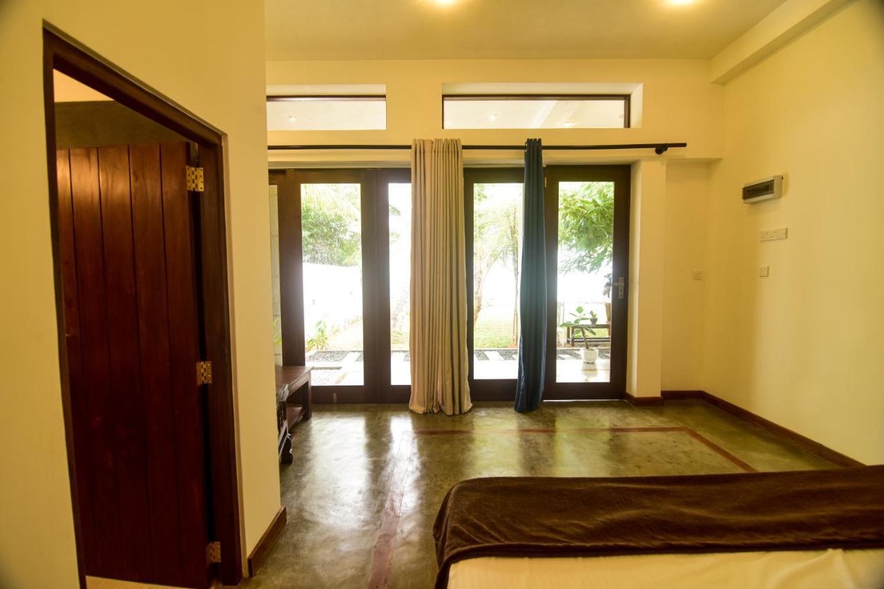 Hiru Lagoon Negombo Exterior foto